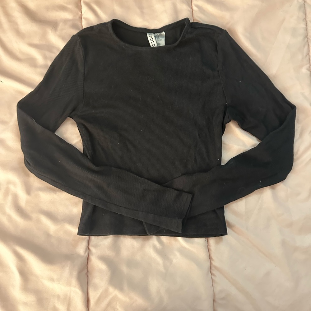 H&M Divided Black Ribbed Top